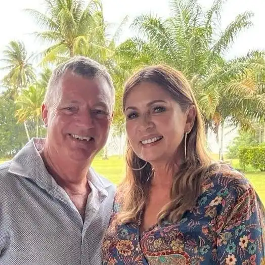 Vanessa & Dale