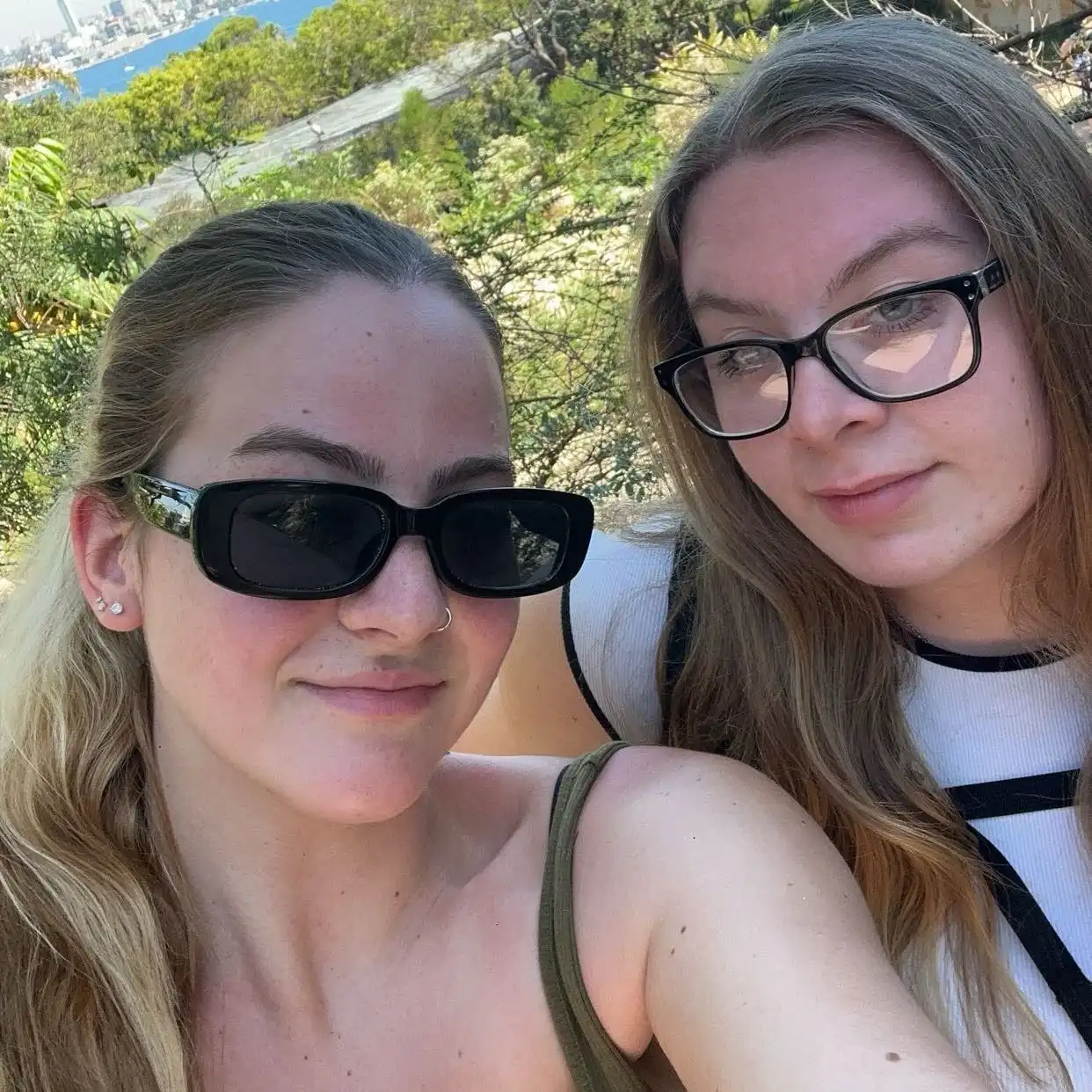 Millie & Autumn